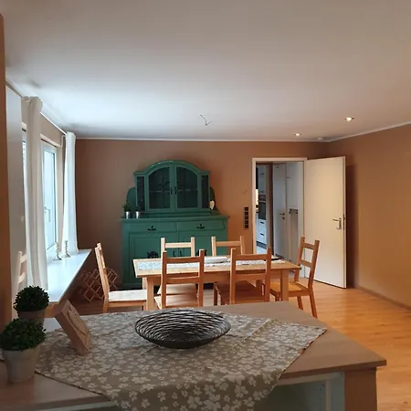Burgberg Apartment *